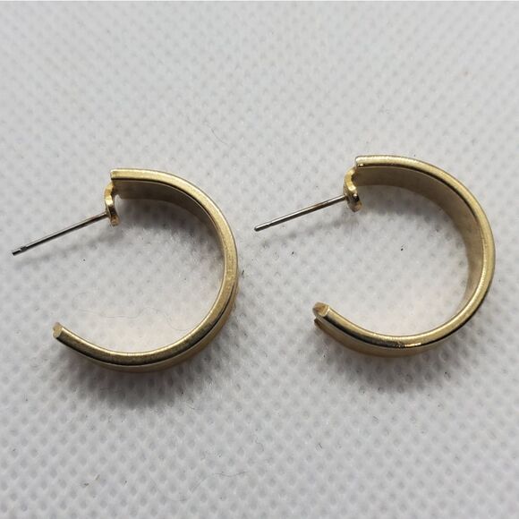 Vintage Yellow Hoop Earrings - Picture 4 of 4